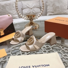 Louis Vuitton Slippers